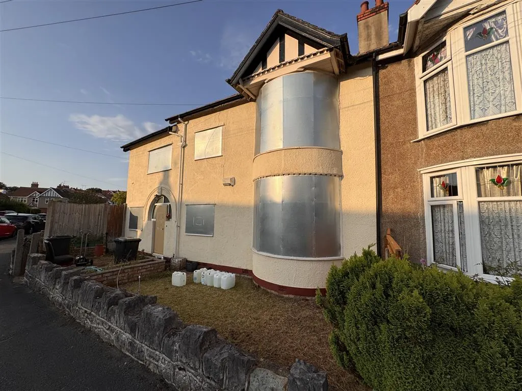 36, Colwyn Crescent, COLWYN BAY, Clwyd, LL28 4RH