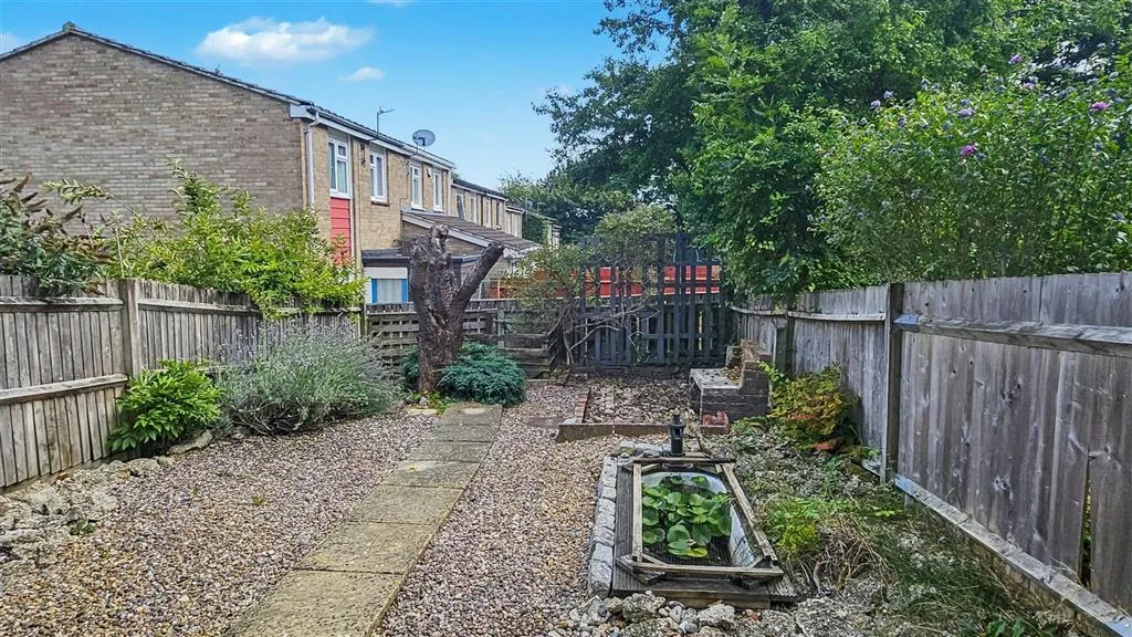 23, Stukeley Road, BASINGSTOKE, Hampshire, RG21 8XB