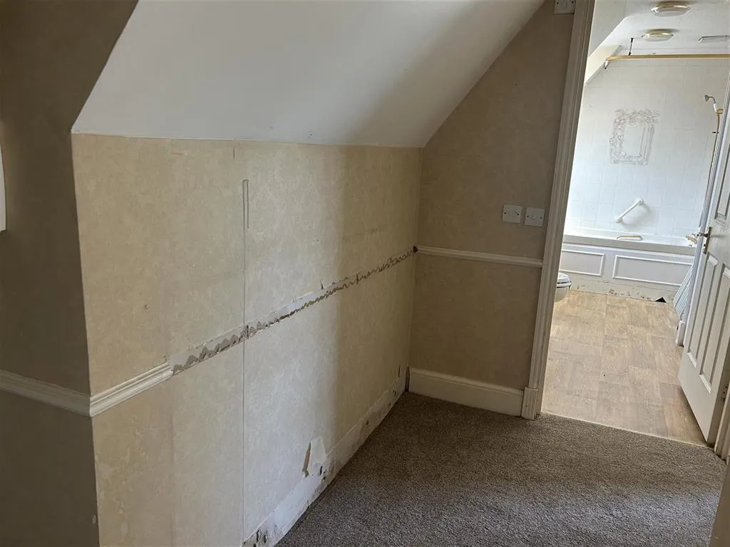24, The Grange, MORETON-IN-MARSH, Gloucestershire, GL56 0AU