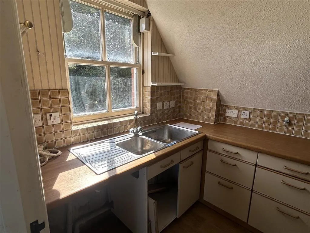 24, The Grange, MORETON-IN-MARSH, Gloucestershire, GL56 0AU