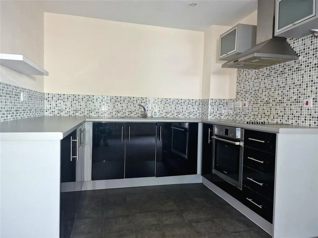 Apartment 2, The Decks, RUNCORN, Cheshire, WA7 1GG