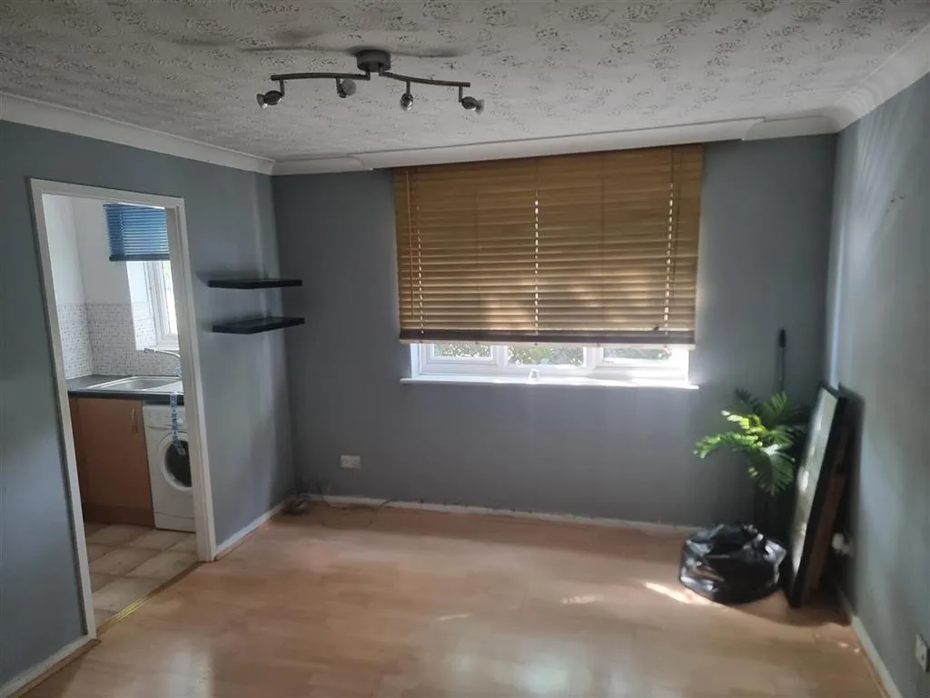 Flat 4, Trinity Court, Churchill Close, DARTFORD, Kent, DA1 1QJ