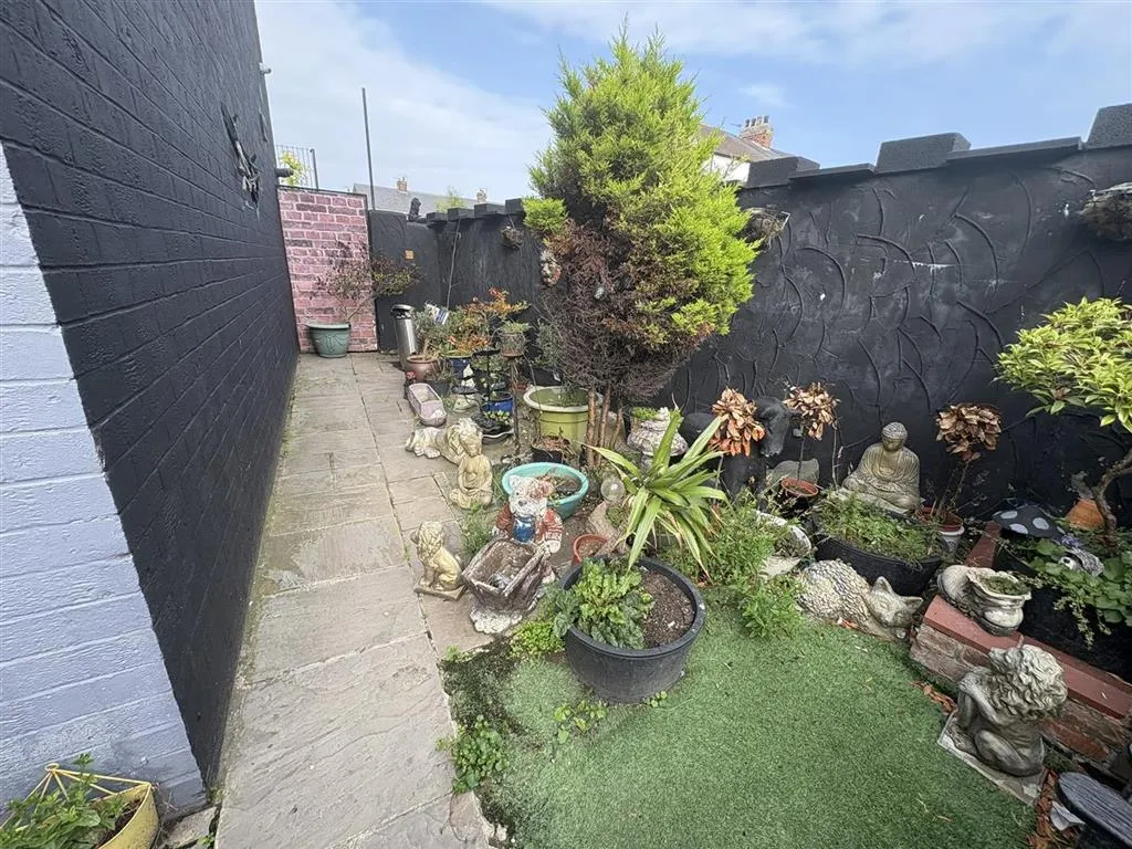 2, Kendal Road, HARTLEPOOL, Cleveland, TS25 1QY
