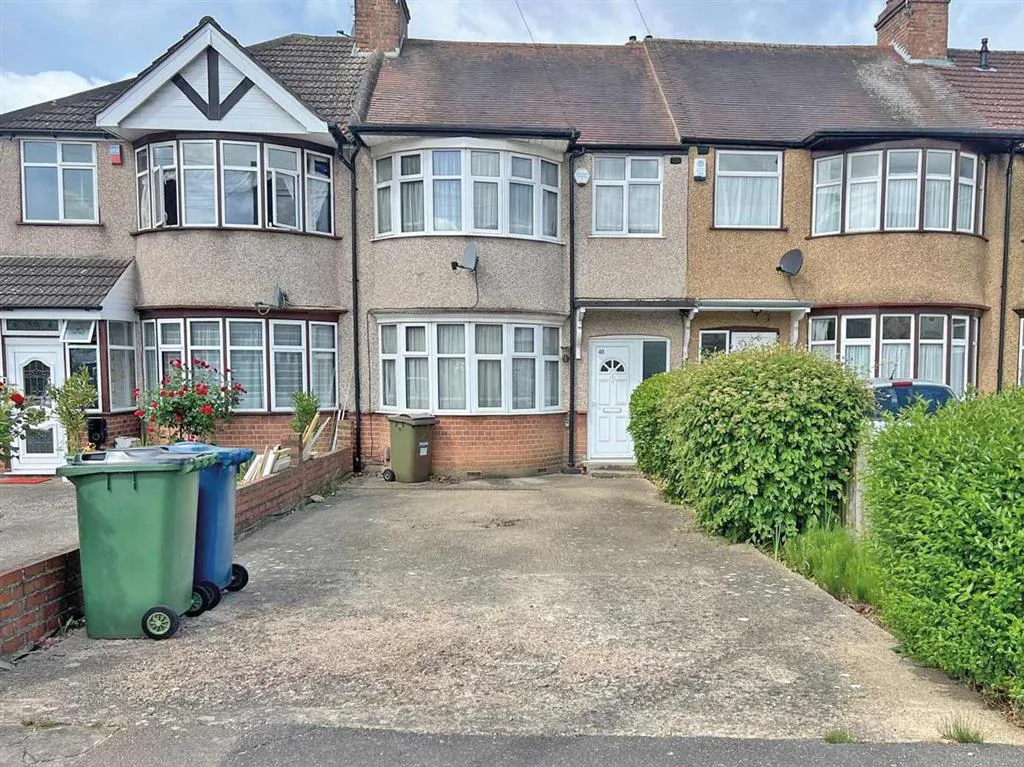 40, Eastcote Avenue, HARROW, Middlesex, HA2 8AL