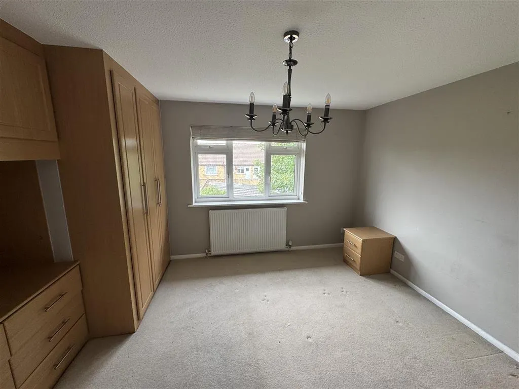 Flat 7, Berkeley Court, Albert Road, ASHTEAD, Surrey, KT21 1BJ