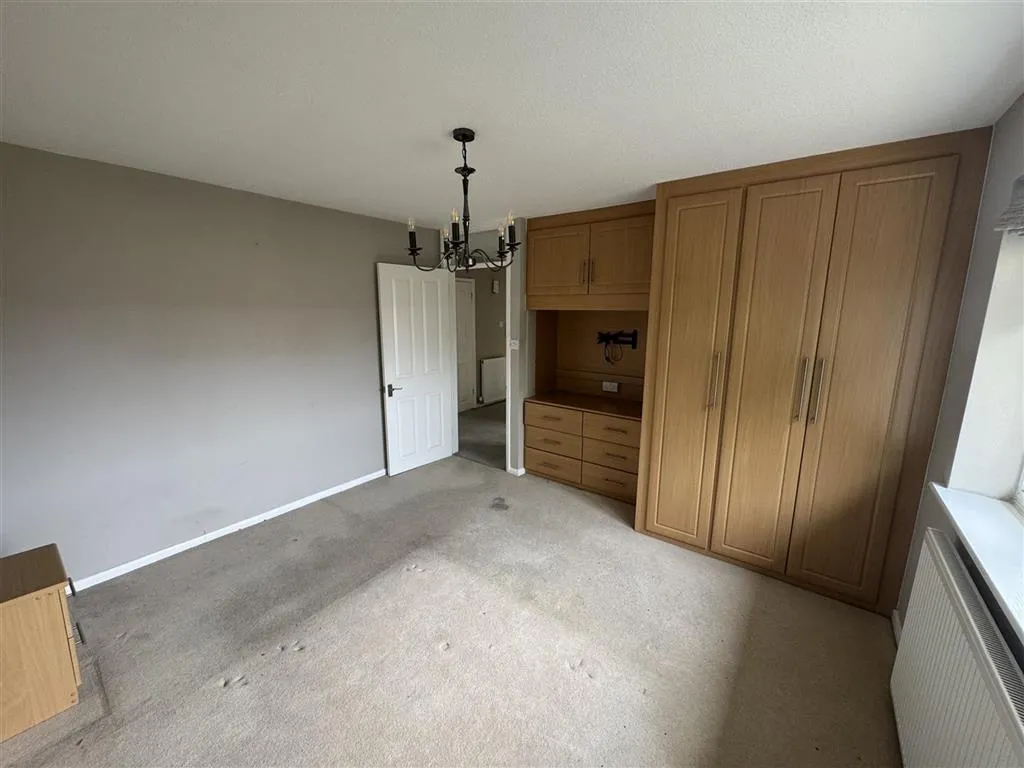 Flat 7, Berkeley Court, Albert Road, ASHTEAD, Surrey, KT21 1BJ