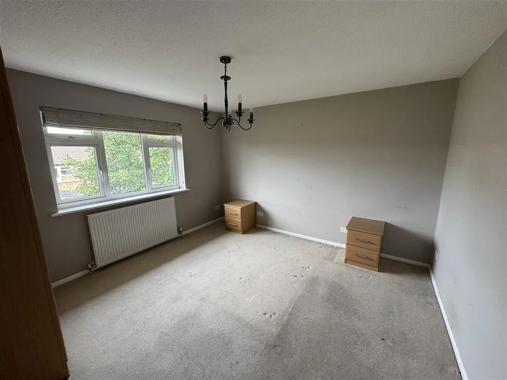 Flat 7, Berkeley Court, Albert Road, ASHTEAD, Surrey, KT21 1BJ