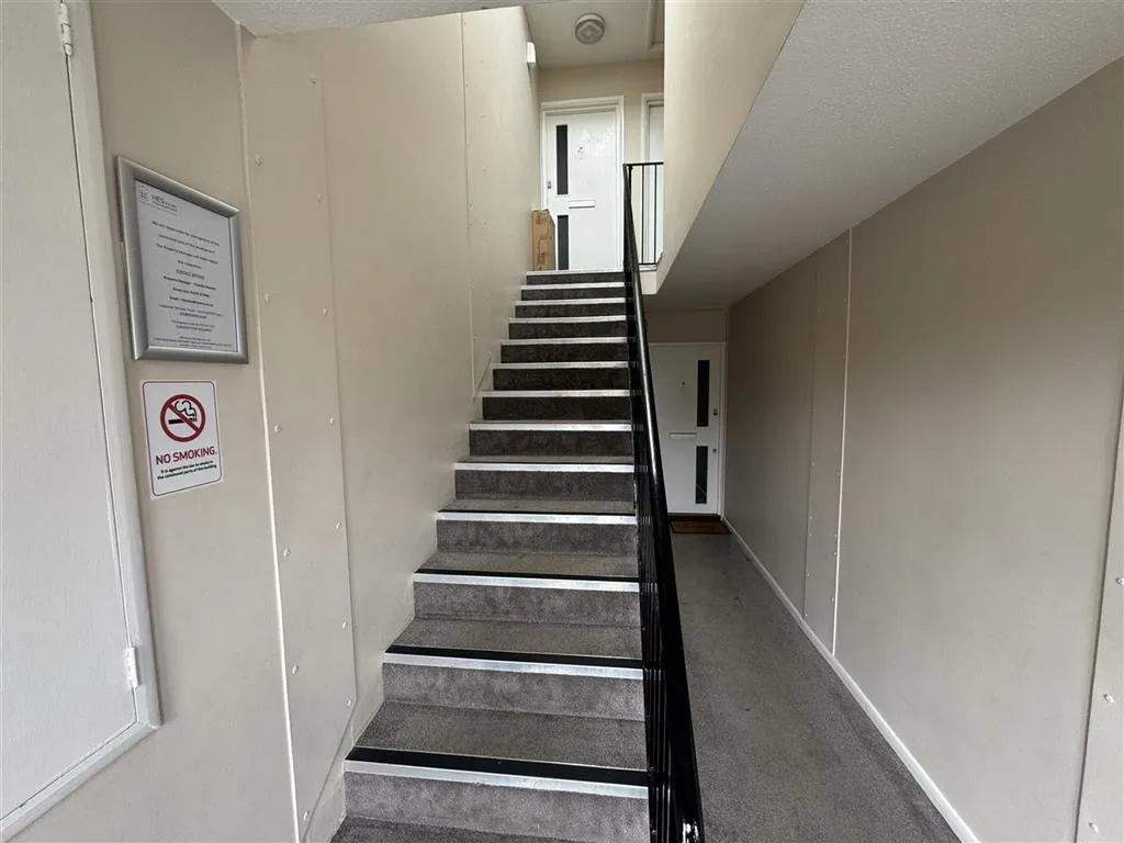 Flat 7, Berkeley Court, Albert Road, ASHTEAD, Surrey, KT21 1BJ