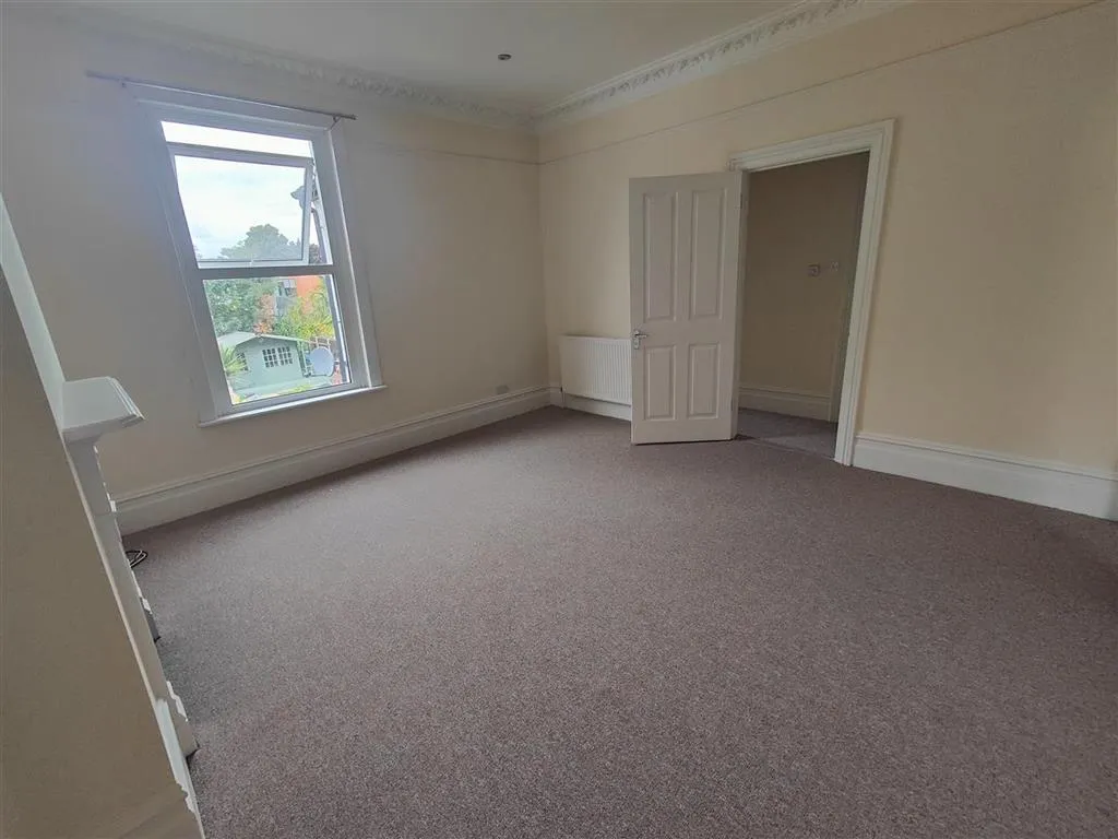 Flat 3, 51, St. James Road, SUTTON, Surrey, SM1 2TG