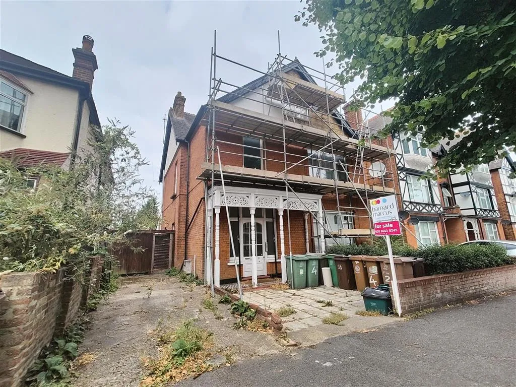 Flat 3, 51, St. James Road, SUTTON, Surrey, SM1 2TG