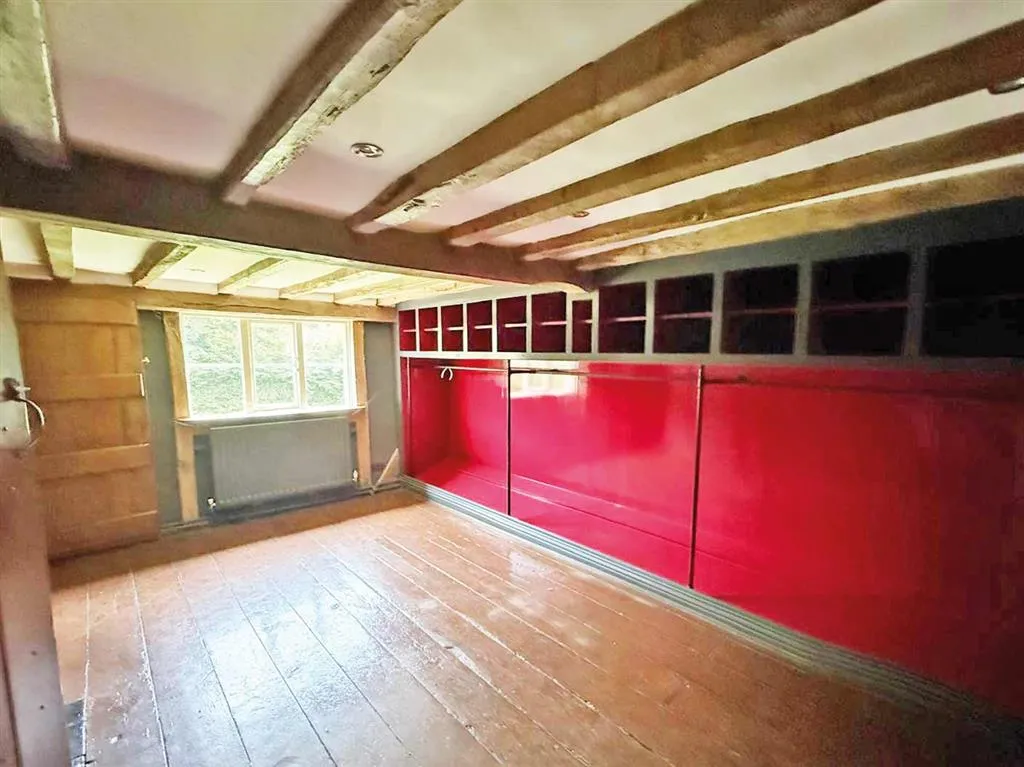 Furnace Farm House, Bedgebury Road, CRANBROOK, Kent, TN17 2QZ