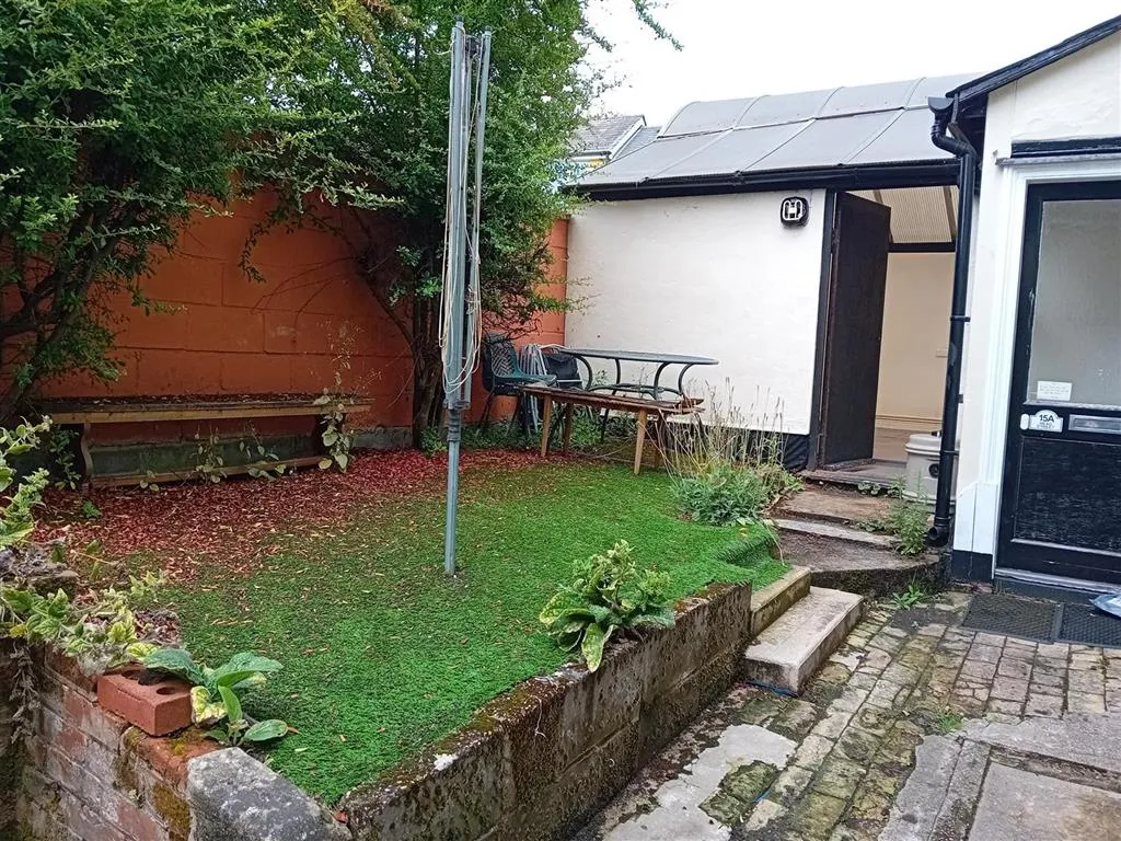 17, Head Street, HALSTEAD, Essex, CO9 2AT