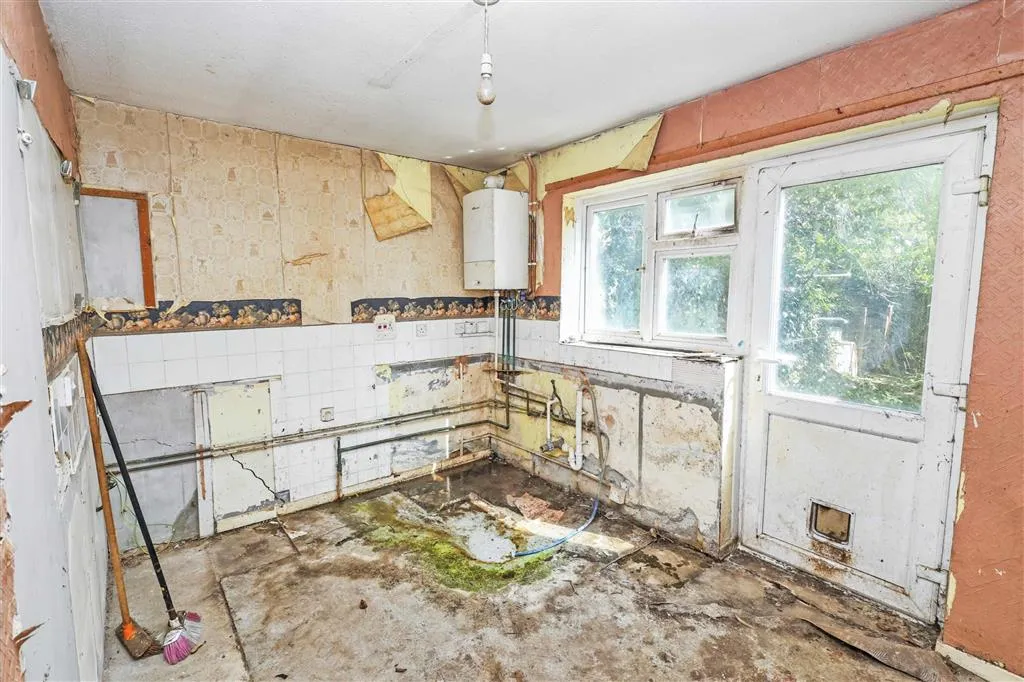 28, Bryant Close, BARNET, Hertfordshire, EN5 2TG