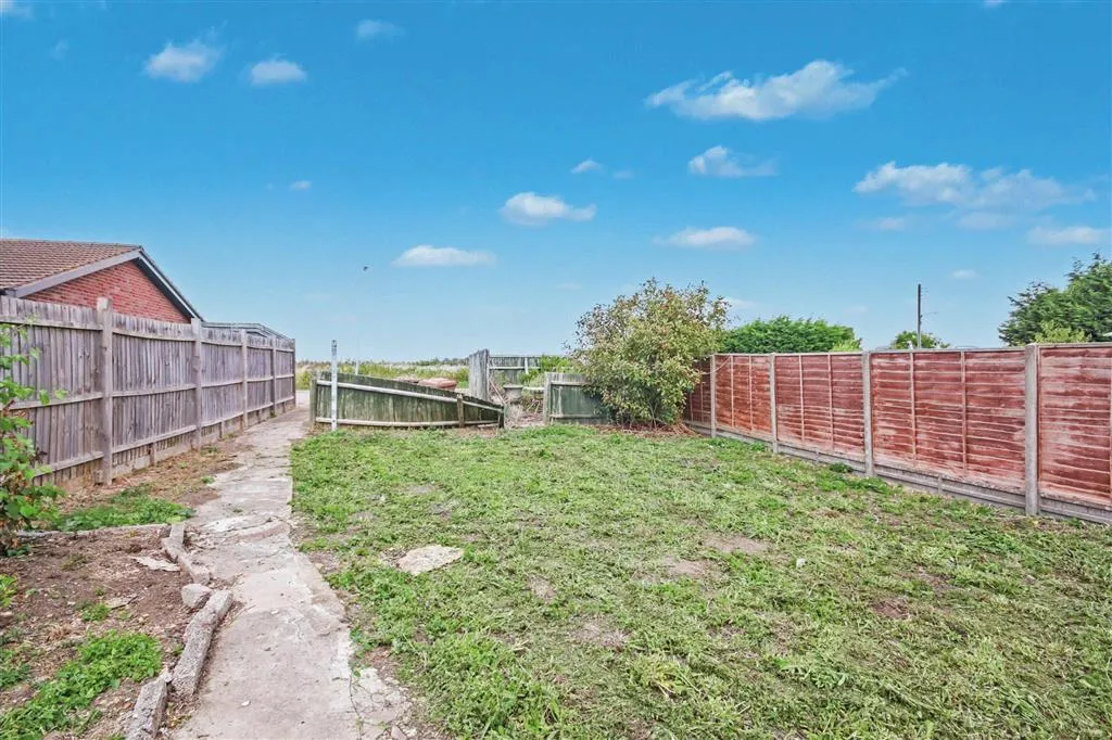 12, Lindens Close, WISBECH, Cambridgeshire, PE13 4AR