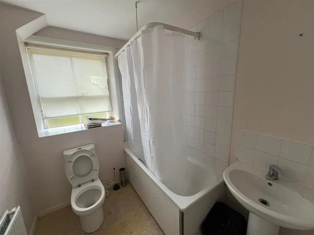 53d, Tavistock Road, London, W11 1AR