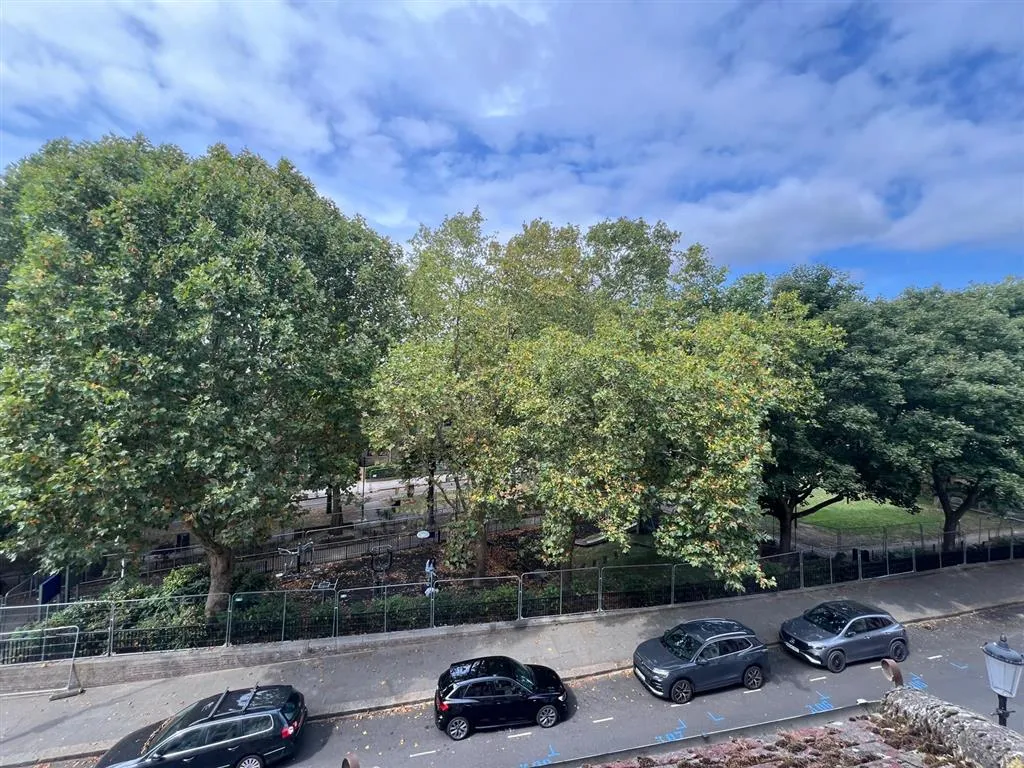 53d, Tavistock Road, London, W11 1AR