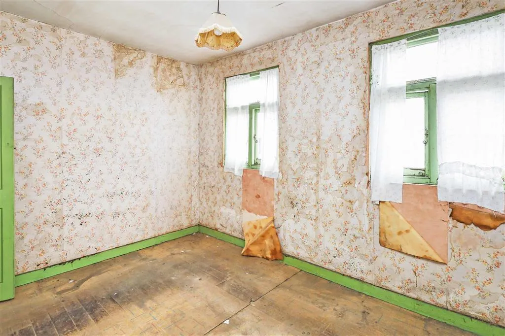 4, St. Peter's Avenue, London, N18 2PX