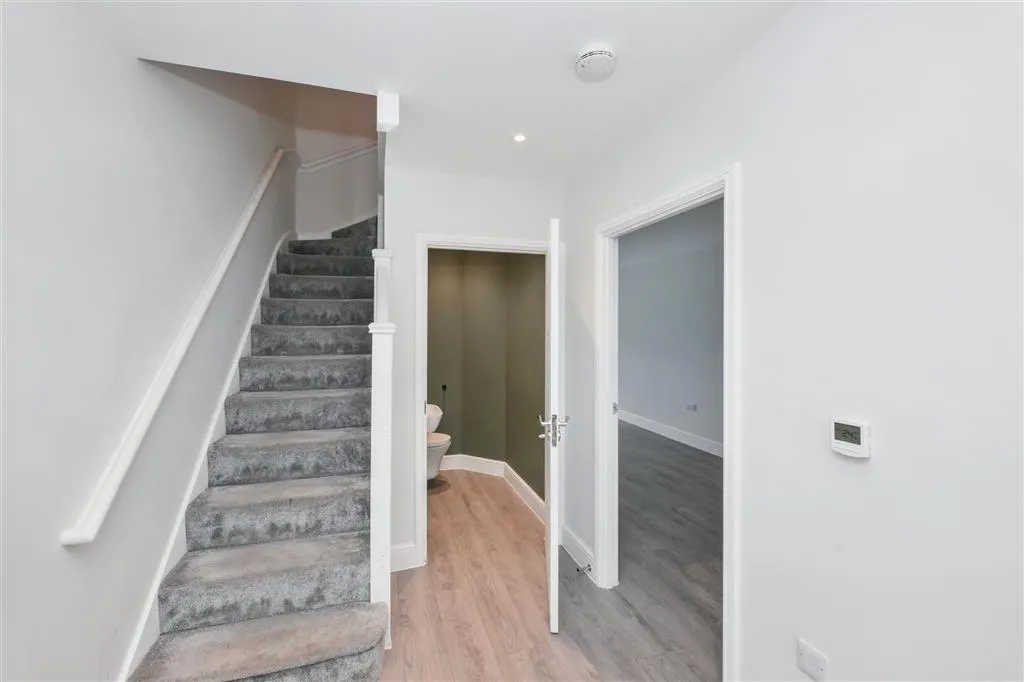 7e, Hall Grove, WELWYN GARDEN CITY, Hertfordshire, AL7 4PJ