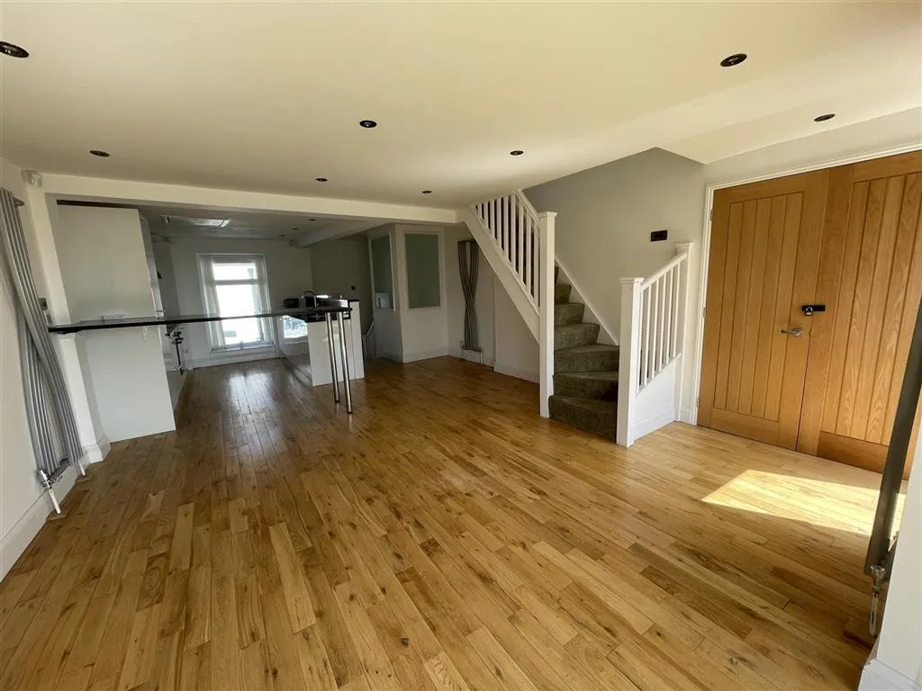 Apartment 3, 2, Richmond Place, ST. IVES, Cornwall, TR26 1JN