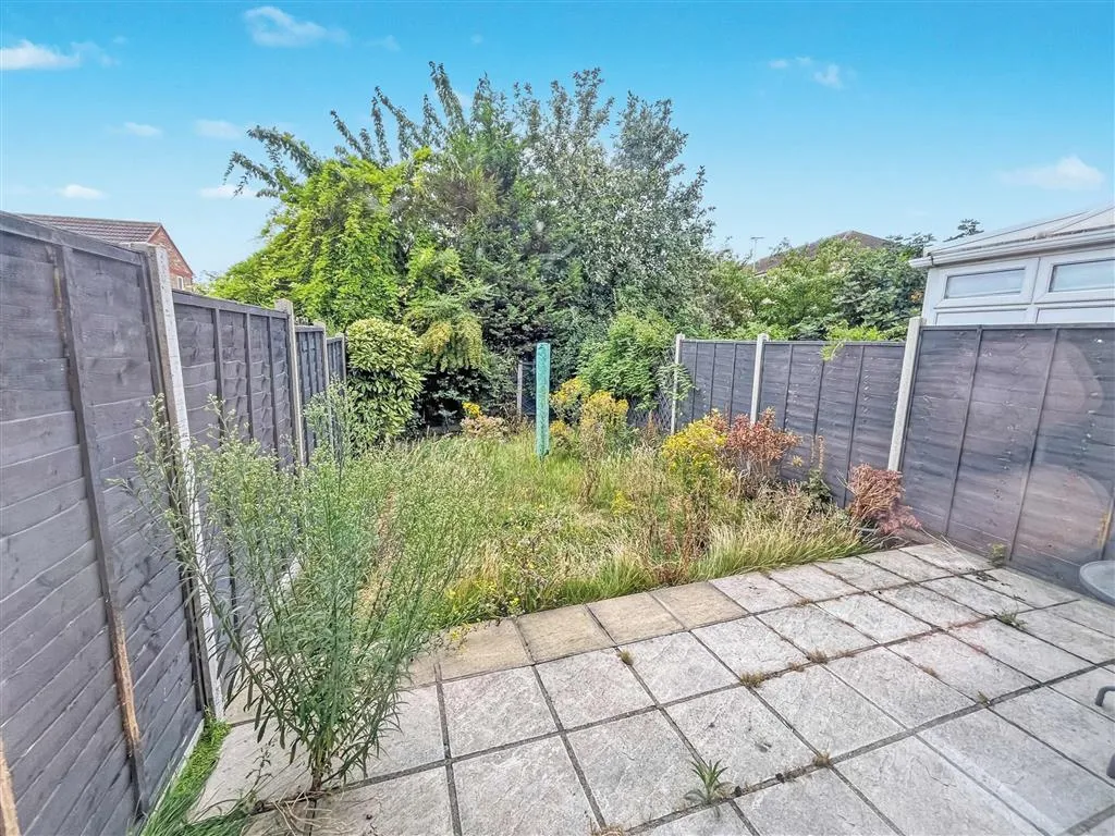 32, Hilden Drive, ERITH, Kent, DA8 2LP