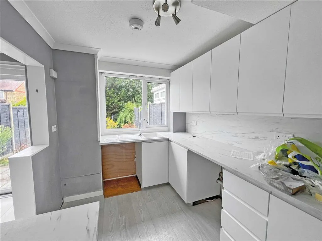 32, Hilden Drive, ERITH, Kent, DA8 2LP