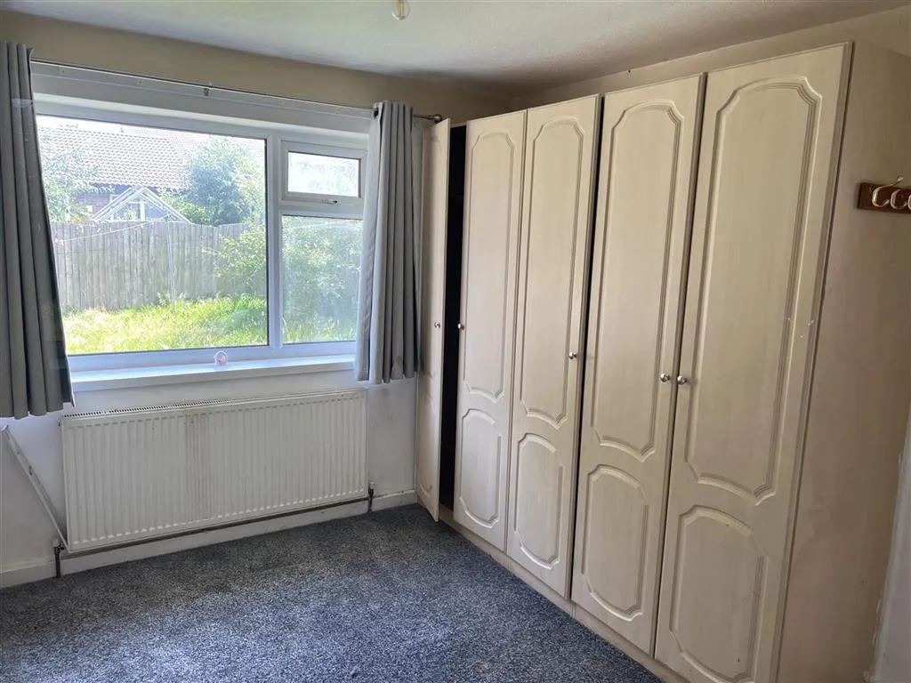 49, Glenrose Drive, BRADFORD, West Yorkshire, BD7 2QQ