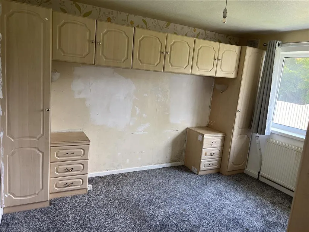 49, Glenrose Drive, BRADFORD, West Yorkshire, BD7 2QQ