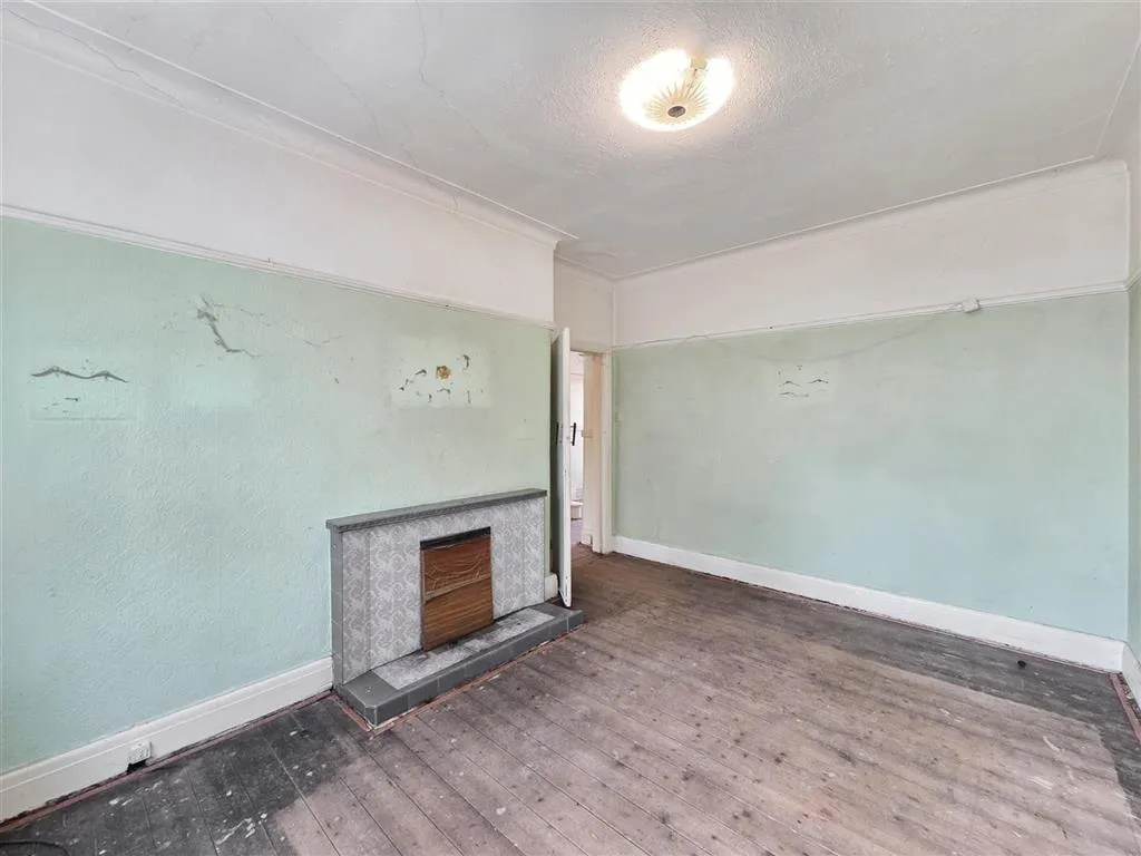 2, Longfield Avenue, MANCHESTER, Lancashire, M41 9DP