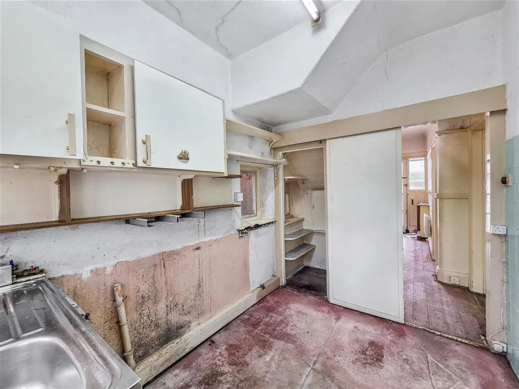 2, Longfield Avenue, MANCHESTER, Lancashire, M41 9DP