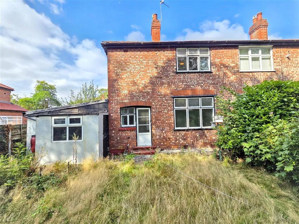 2, Longfield Avenue, MANCHESTER, Lancashire, M41 9DP