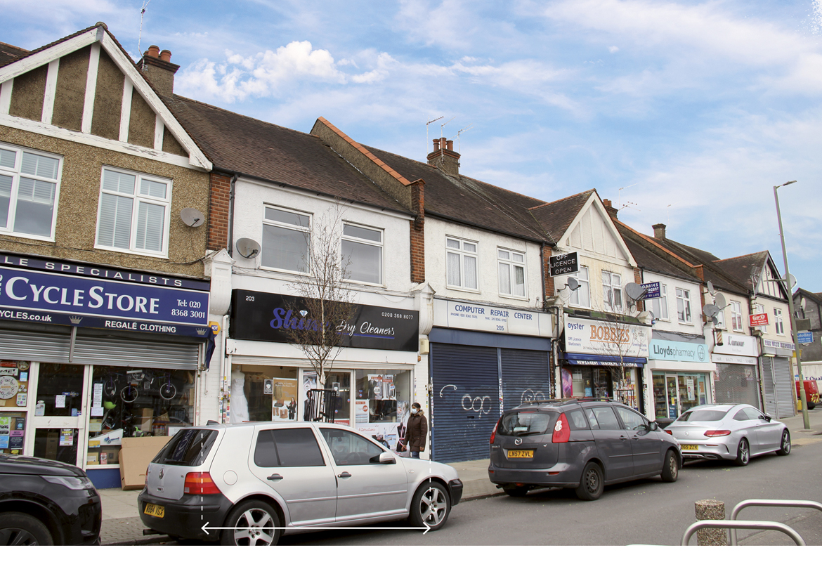 Freehold investment – Shop & Flat