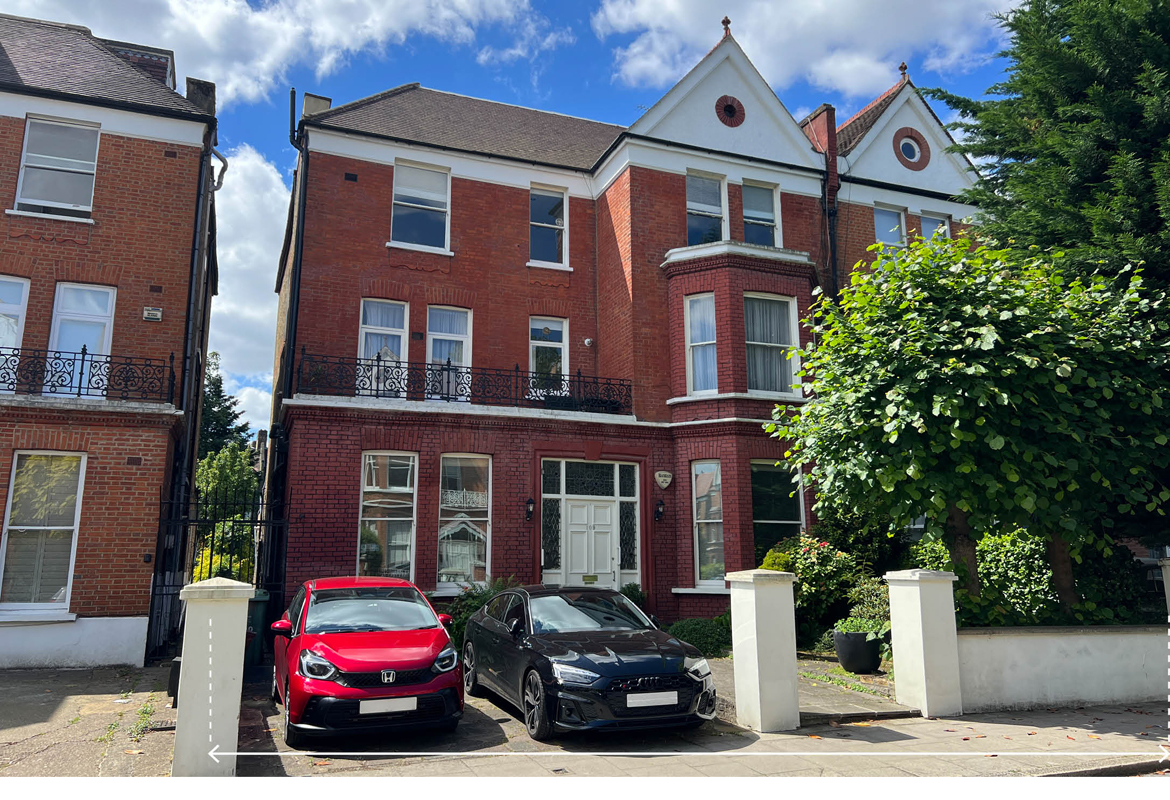 109 Canfield Gardens, South Hampstead, London NW6 3DY