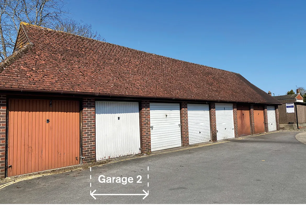 2/2a Jengers Mead, Billingshurst, West Sussex RH14 9PB