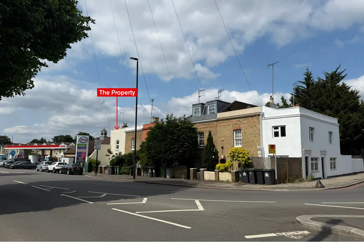 108 North Hill, Highgate, London N6 4RL