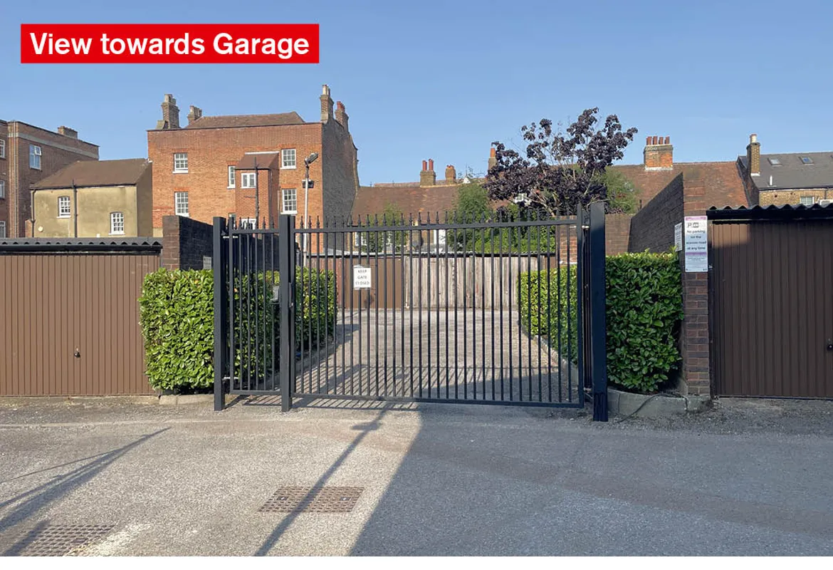 7 Raffles House, 67 Brampton Grove, Hendon, London NW4 4BU