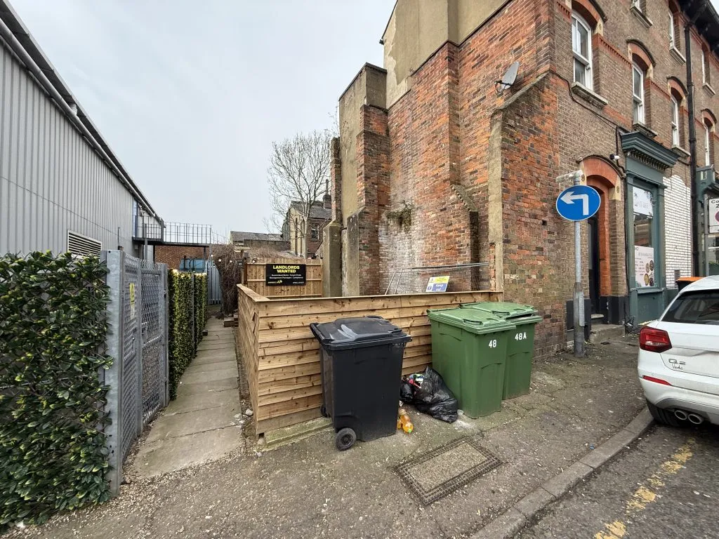 Land at 48b High Town Road, Luton, LU2 0DE