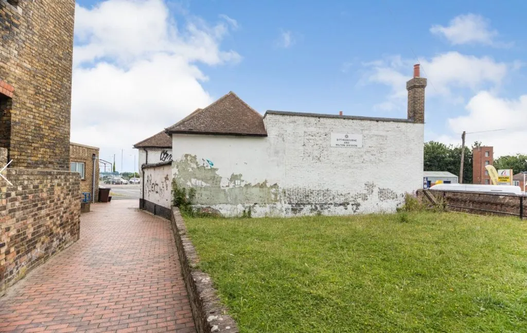 Thompsons Hall, St Michaels Road, Sittingbourne, Kent ME10 3DN