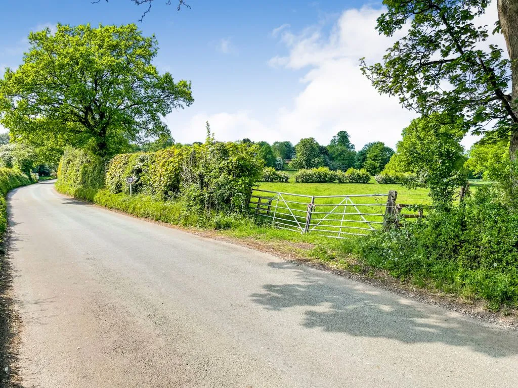 Land off Hollybush Lane, Wolverhampton, WV8 2AT