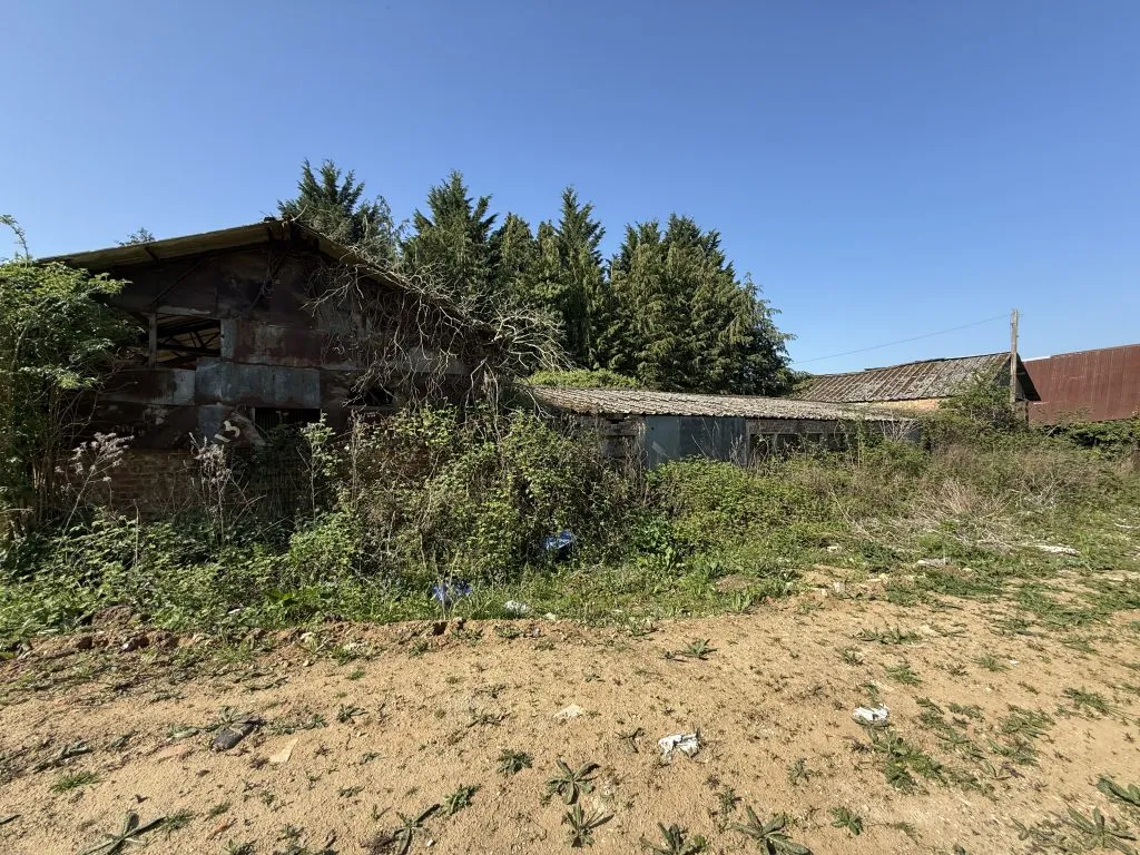 Land and Building 3, off Bonnetts Lane, Gatwick, West Sussex, RH11 0NY