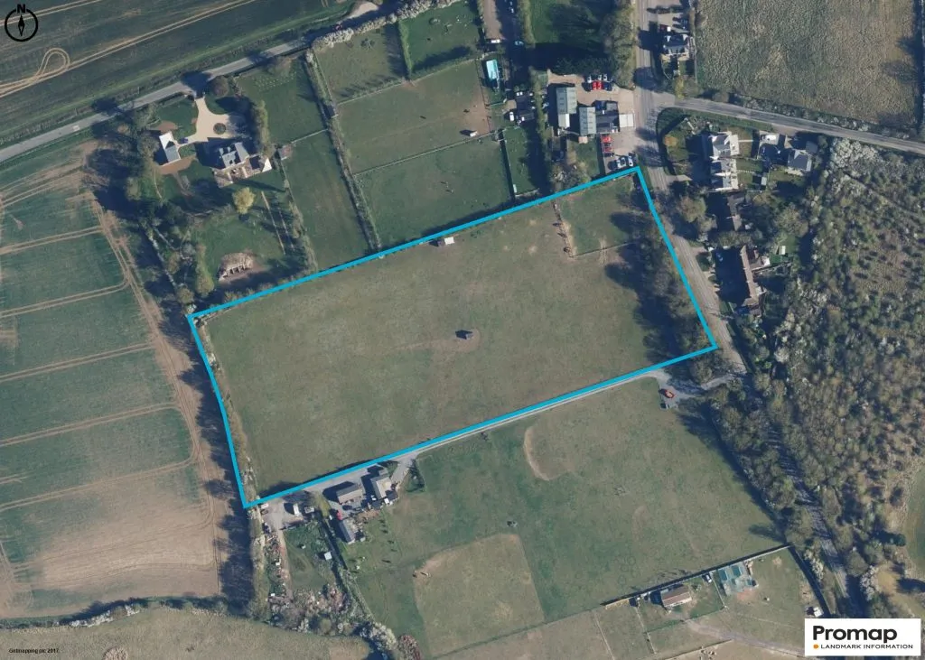 Land on London Road, Royston, London, SG8 8EY