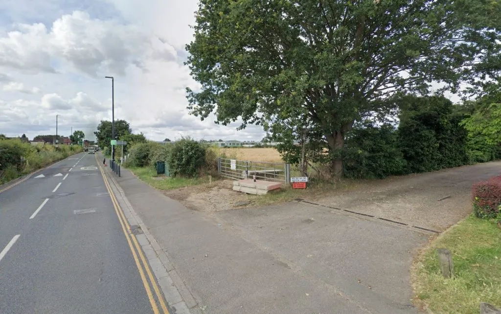 Land off Hatch Lane, Heathrow, UB7 0LJ
