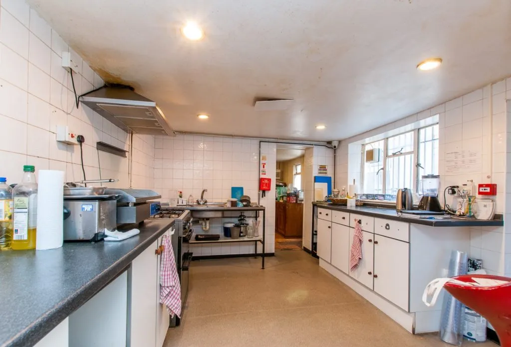 8 Ethelbert Crescent, Kent, CT9 2AY