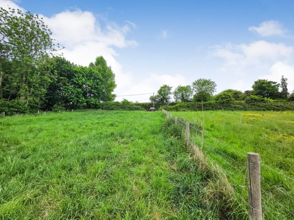 Land at Upton Road, Buckinghamshire, HP17 8UE