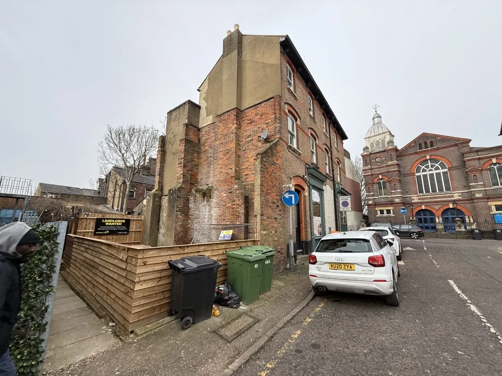 Land at 48b High Town Road Luton LU2 0DE