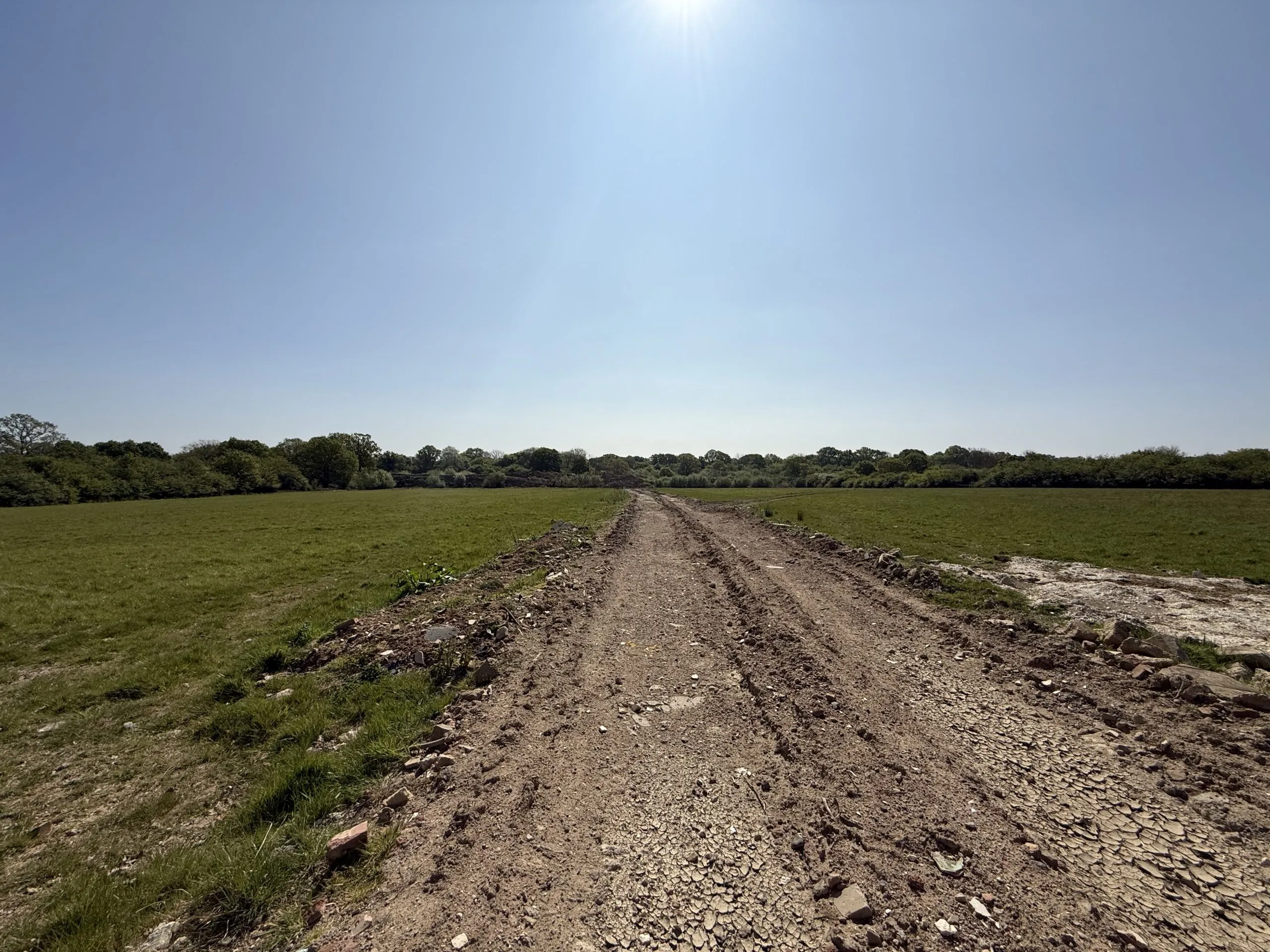 Land off Bonnetts Lane, Gatwick, RH11 0NY