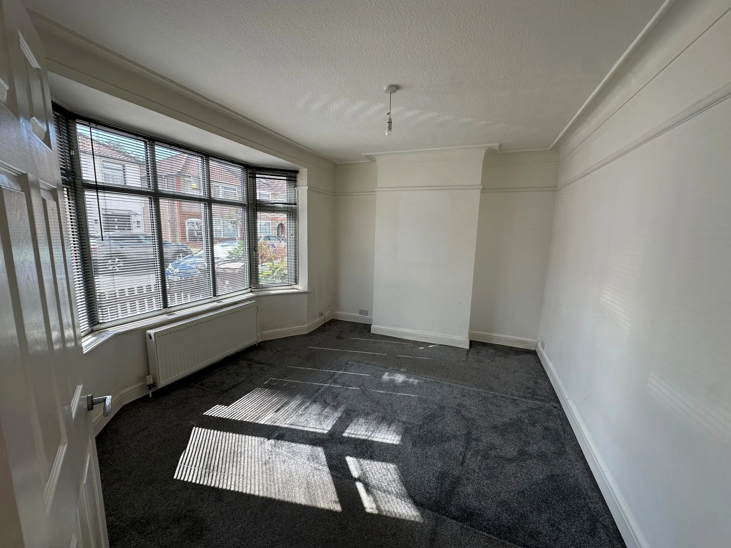 41 Eric Road, Romford, London, RM6 6JJ
