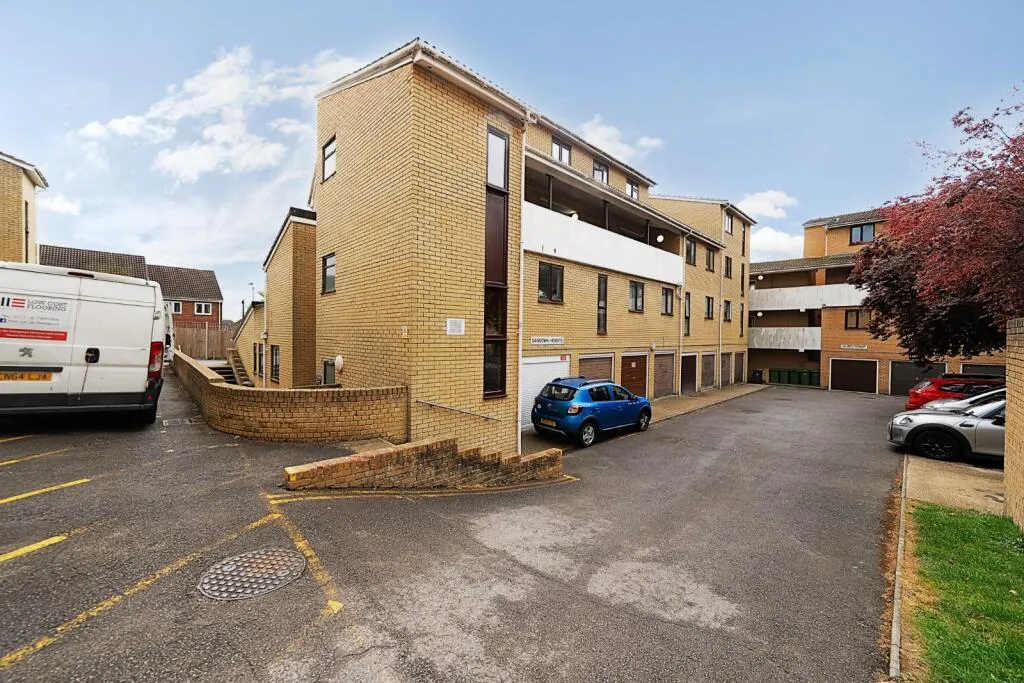 2 bed Apartment