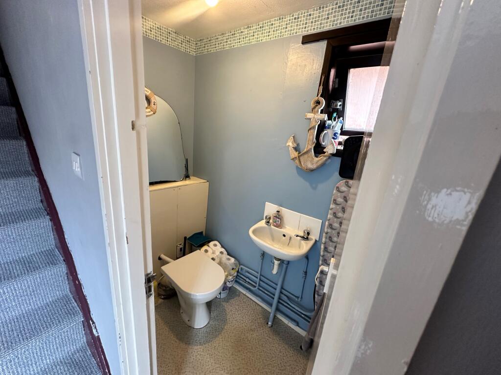 3 bed End of Terrace