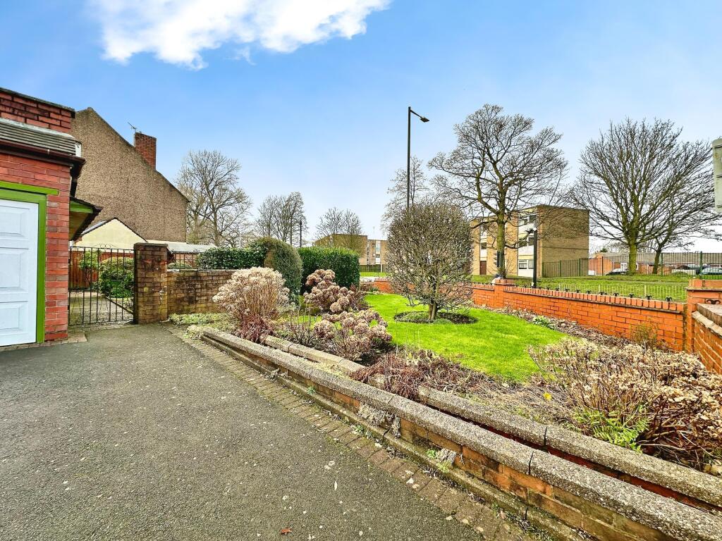 3 bed Semi-Detached