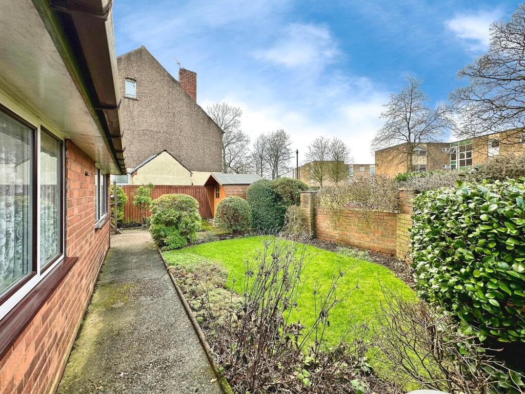 3 bed Semi-Detached